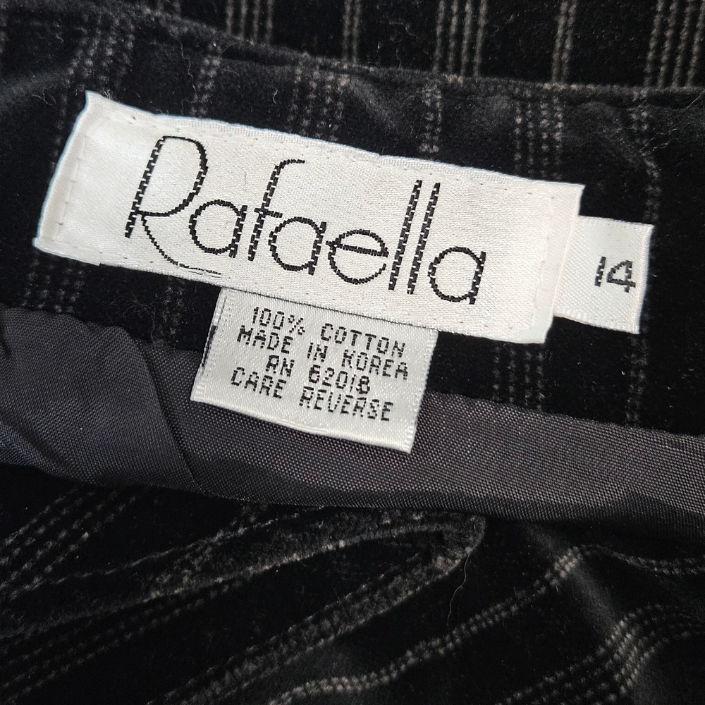 VTG Rafaella Black Velvet Pinstripe Vest Poinsettia Holiday Sequin Embellishment - Picture 6 of 8